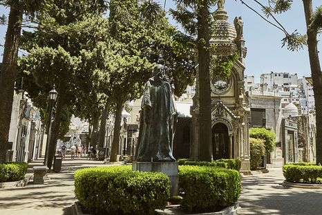 Cementerio de la Recoleta, el lugar más embrujado del mundo Cementerio de la Recoleta, el lugar más embrujado del mundo