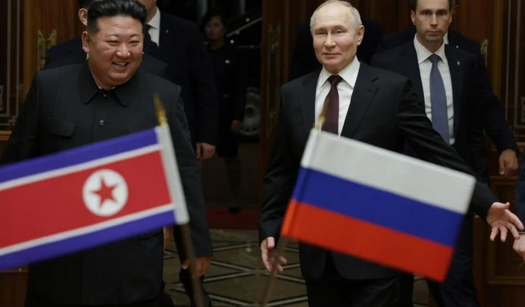 Los líderes firmaron un importante acuerdo de cooperación. Foto: Efe.