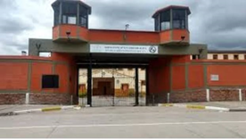 El condenado deberá cumplir seis años de prisión por haber abusado a la nena con acceso carnal. El condenado deberá cumplir seis años de prisión por haber abusado a la nena con acceso carnal.
