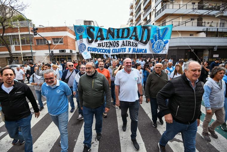 La CGT le exige al Gobierno levantar el cepo del salario.