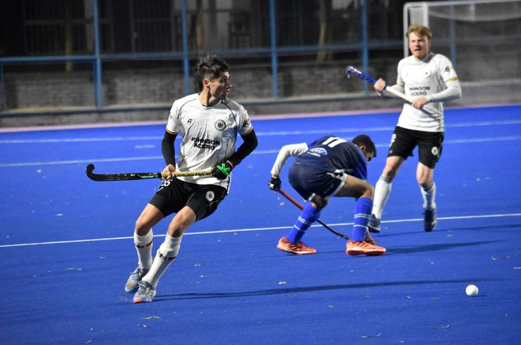 Se disputaron partidos del torneo femenino y masculino Foto: Prensa Alemán