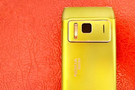 El legendario Nokia N8 resurge en pleno 2026 gracias al firmware Reborn, transformándose en un teléfono funcional y nostálgico. El legendario Nokia N8 resurge en pleno 2026 gracias al firmware Reborn, transformándose en un teléfono funcional y nostálgico.