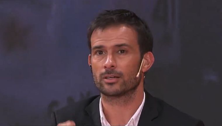 El ex goleador Darío Cvitanich sorprendió con su respuesta cuando le preguntaron de qué equipo es hincha. Foto: Captura de TV