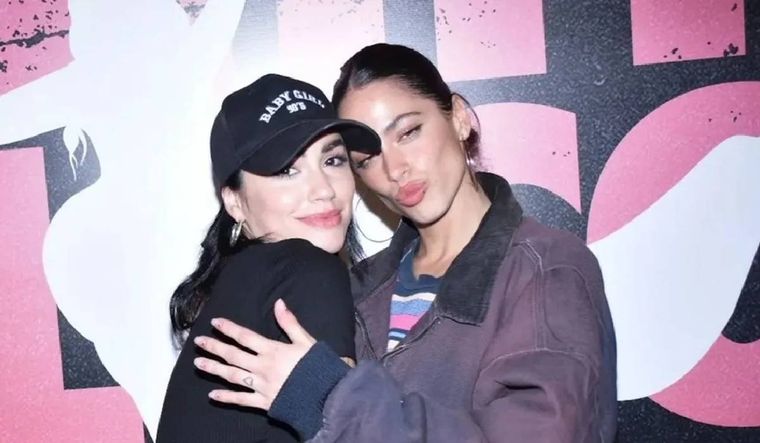 Lali Espósito y Tini Stoessel fueron furor en la Bresh de Madrid.
