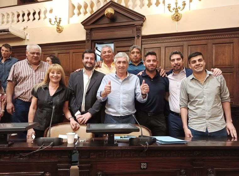 Guillermo Pereyra y su equipo, el día que dejó la banca de diputado provincial.
