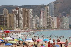 la ciudad espanola que cuenta con mas rascacielos por habitante