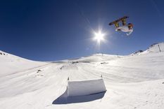 Chile cuenta con centros de ski distribuidos en toda la Cordillera de Los Andes, desde la región central.