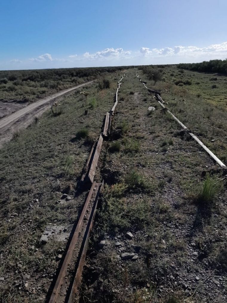 El robo fue de rieles, durmientes y tirafondos Foto: Trenes Argentinos Infraestructura