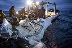 Un globo espía chino caído en el mar. Foto: Efe.