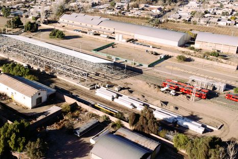 La iniciativa busca ampliar el sistema tranviario eléctrico y fortalecer el transporte público metropolitano.