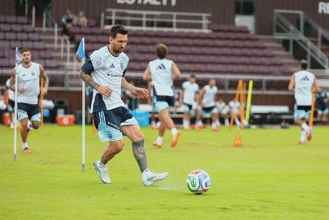 Argentina se prepara para su debut este martes en el Mundial 2026. Argentina se prepara para su debut este martes en el Mundial 2026.