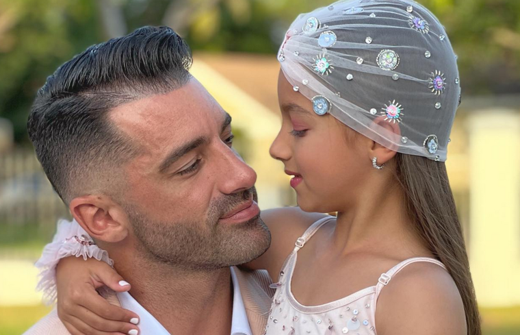 Toni costa pasará por primera vez la Navidad junto a su hija y sin Adamari López