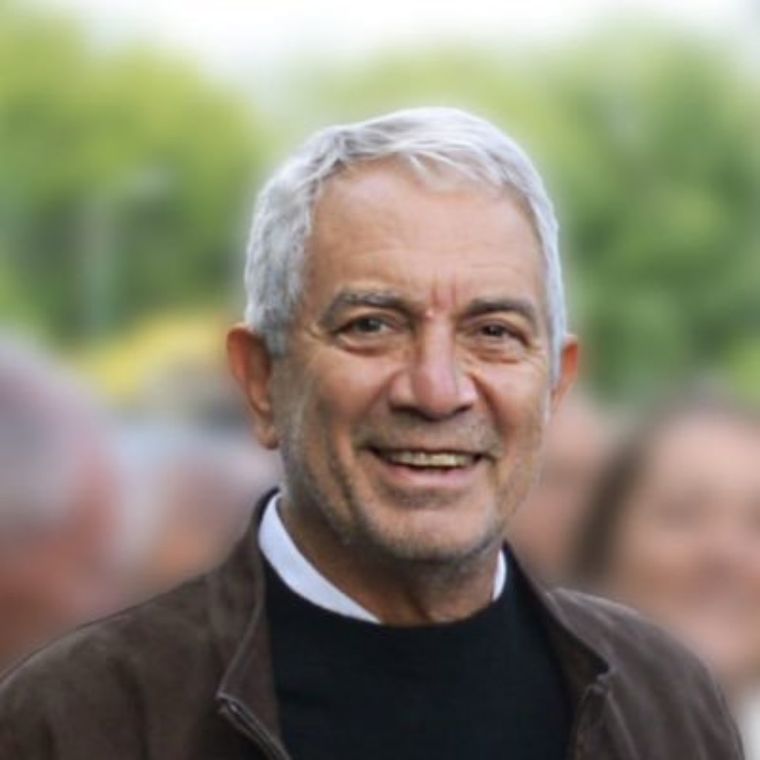 A pesar de que aún se espera el conteo final, el oficialismo platense sostuvo que hay una diferencia a favor de Julio Alak Foto: Twitter Oficial Julio Alak