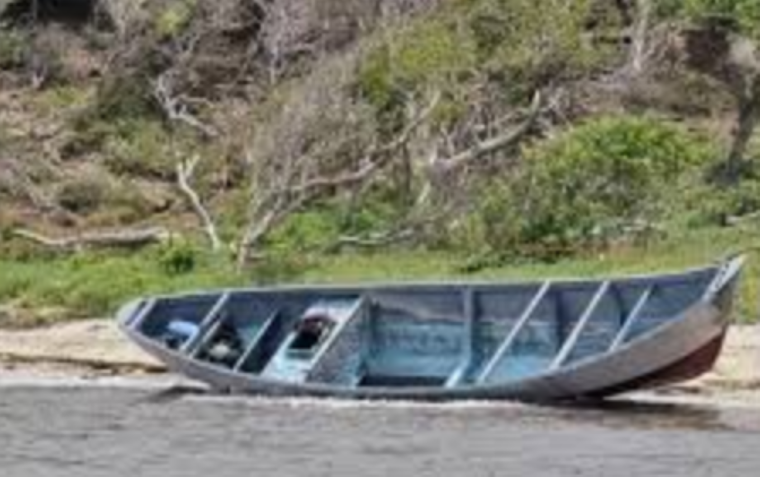 Si bien encontraron pasaportes de Mali en el bote, aún se desconoce el origen de todas las personas