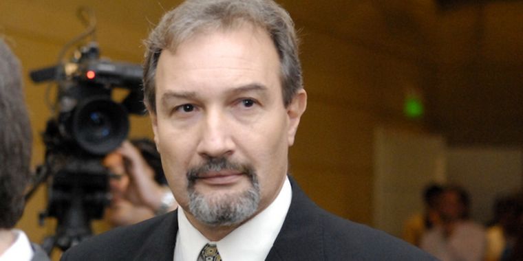 Adrián Cerroni, ministro de Hacienda, sigue cerrando los números de 2007. Foto: Marcelo Ruiz / MDZ