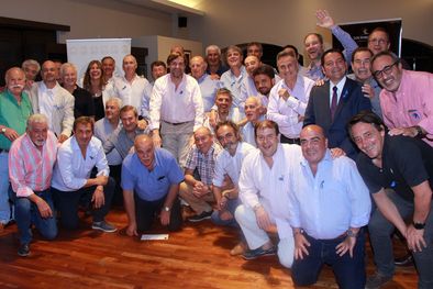MDZol | ¡Qué grupito! Una reunión divertida y con onda.