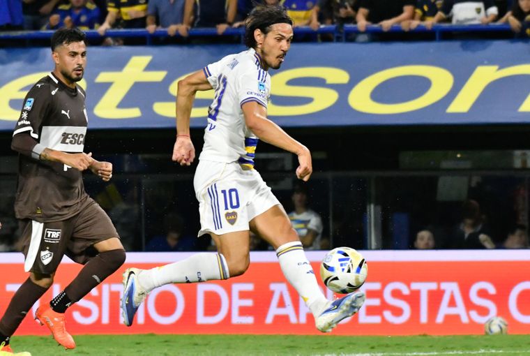 Cavani se perfila como titular en Boca ante Racing.