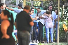 El dolor de la familia en el velatorio de Braian Toledo. El dolor de la familia en el velatorio de Braian Toledo.