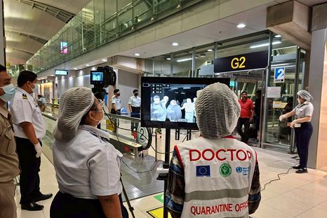 La OMS investiga el brote de hantavirus en el crucero varado. Foto Efe La OMS investiga el brote de hantavirus en el crucero varado. Foto Efe