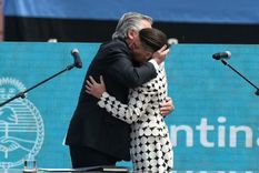 Alberto Fernández y Ayelén Mazzina Foto: Twitter @AyelenMazzina