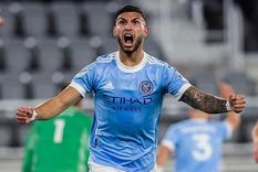 El mendocino seguiría seis meses más en Estados Unidos. Foto: Twitter @tatycaste11anos