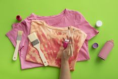 Adiós a las manchas con este truco de limpieza. Fuente: Freepik.