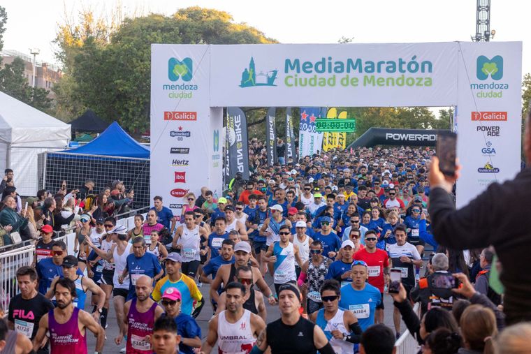 2600 corredores se dieron cita en la Media Maratón