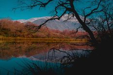 La Laguna del Tesoro se esconde entre cerros y frondosa vegetación Foto: IG @pablo_ferreyralopez