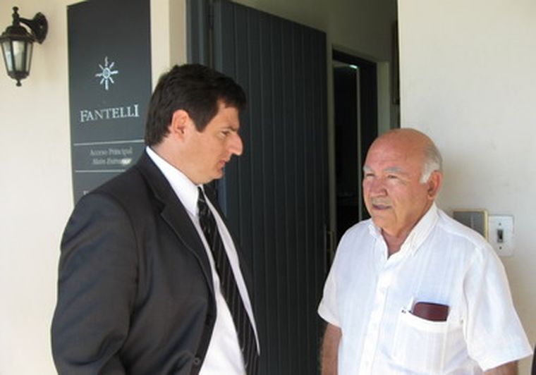 Salgado y Fantelli, mientras esperaban al gobernador Jaque.