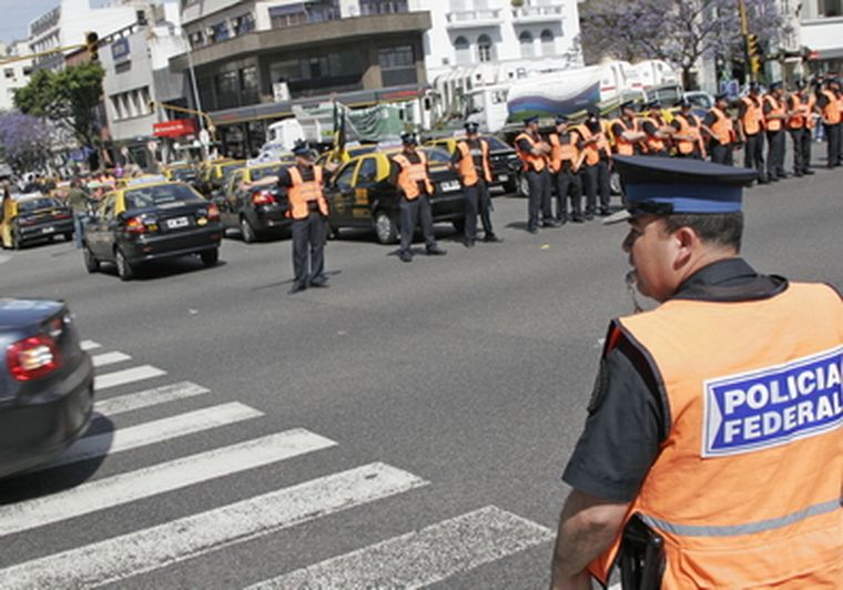Manifestantes del sector del transporte fueron reprimidos hoy por la Policía. Foto: NA