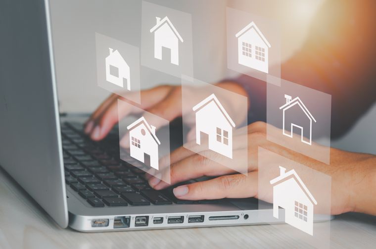 El mercado inmobiliario se muda a las redes sociales aunque todavía hay reparos Foto: Shutterstock