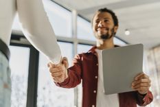 Un relevamiento de Randstad reveló que el 34% de los trabajadores argentinos tienen la intención de cambiar de trabajo este año. Un relevamiento de Randstad reveló que el 34% de los trabajadores argentinos tienen la intención de cambiar de trabajo este año.