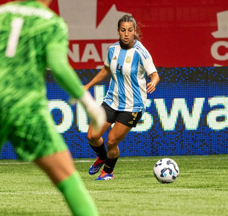 Dos mendocinas sueñan con la Copa América de fútbol femenino.