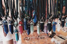 Las piedras se pueden llevar como colgantes, o colocarlas en algún lugar especial de la casa.