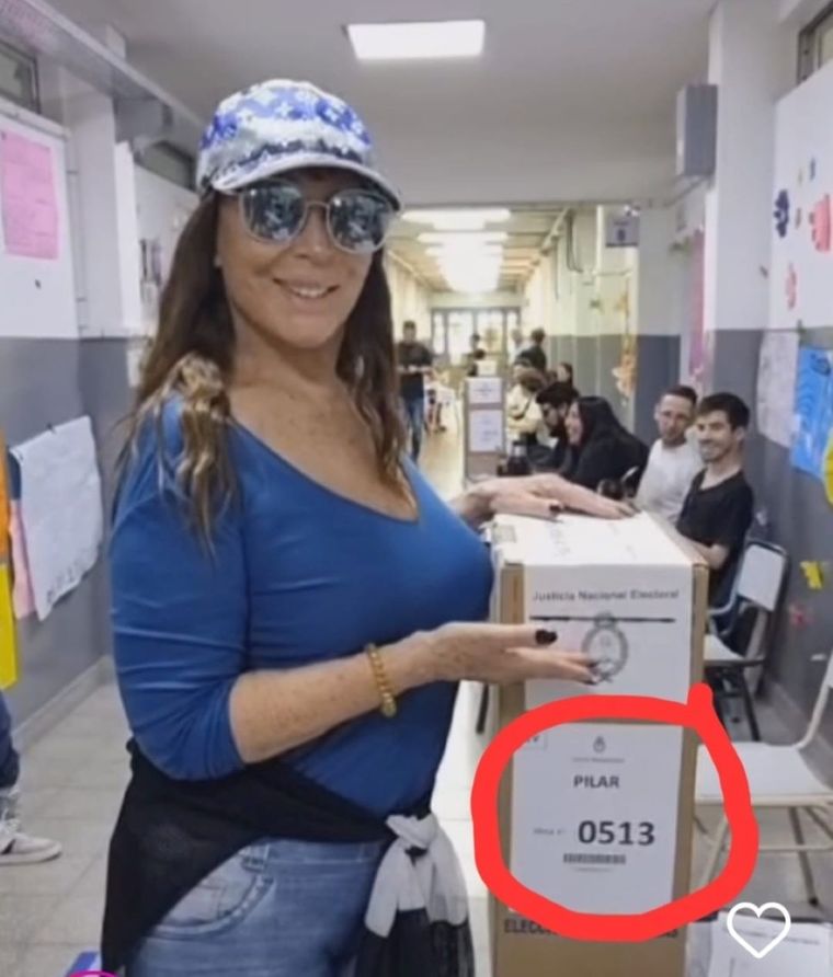 Moria Casán emitió su voto y le tiró elogios a Sergio Massa. Foto: Twitter: @Moria_Casan