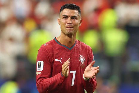 deambula por la cancha como un abuelo: las criticas a cristiano ronaldo tras la eliminacion de portugal deambula por la cancha como un abuelo: las criticas a cristiano ronaldo tras la eliminacion de portugal
