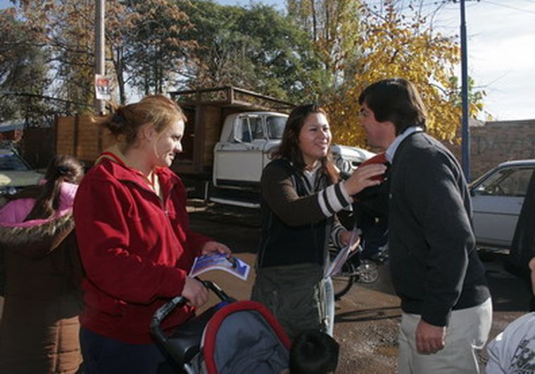 De Marchi, uno de los pocos que no paró su campaña el fin de semana largo.