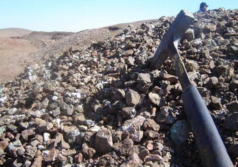 La minería contaminante, en la picota.