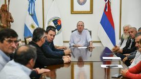 El gobernador de Misiones, Hugo Passalacqua recibió a representantes de los productores yerbateros y tareferos y apoyo el reclamo de declarar la emergencia en el sector. El gobernador de Misiones, Hugo Passalacqua recibió a representantes de los productores yerbateros y tareferos y apoyo el reclamo de declarar la emergencia en el sector.