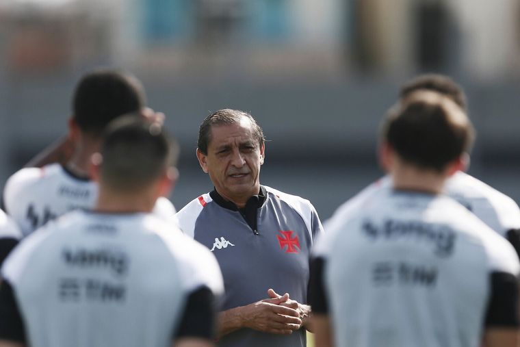 Ramón Díaz quiere sumar a Lanzini. Foto: @VascodaGama