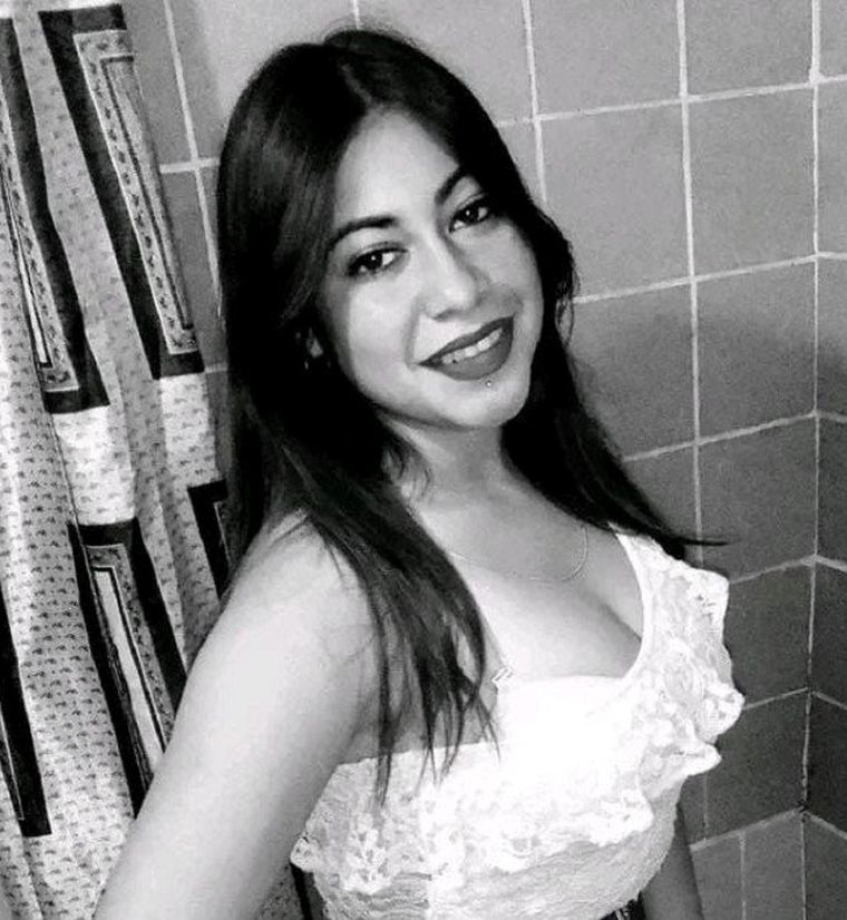 Vanesa Troncoso tenía 23 años y fue asesinada en Santa Fe. Foto: X @desaparecidaorg