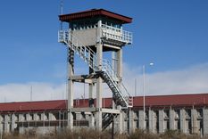 El Gobierno reconoció una millonaria deuda a la empresa que alimenta a los presos