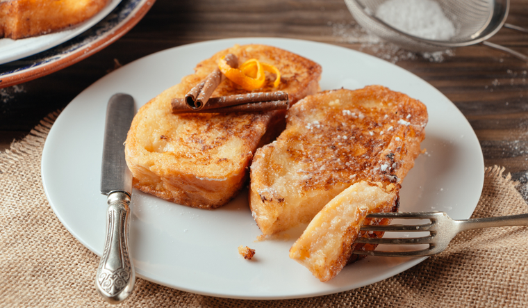 Su origen se remonta a la Edad Media, cuando se preparaban como una forma de aprovechar el pan duro ¿lo sabías? Una receta de aprovechamiento. Su origen se remonta a la Edad Media, cuando se preparaban como una forma de aprovechar el pan duro ¿lo sabías? Una receta de aprovechamiento. 