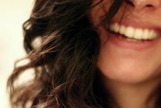 Blanqueamiento dental: ¿funciona el jugo de limón con bicarbonato de sodio?