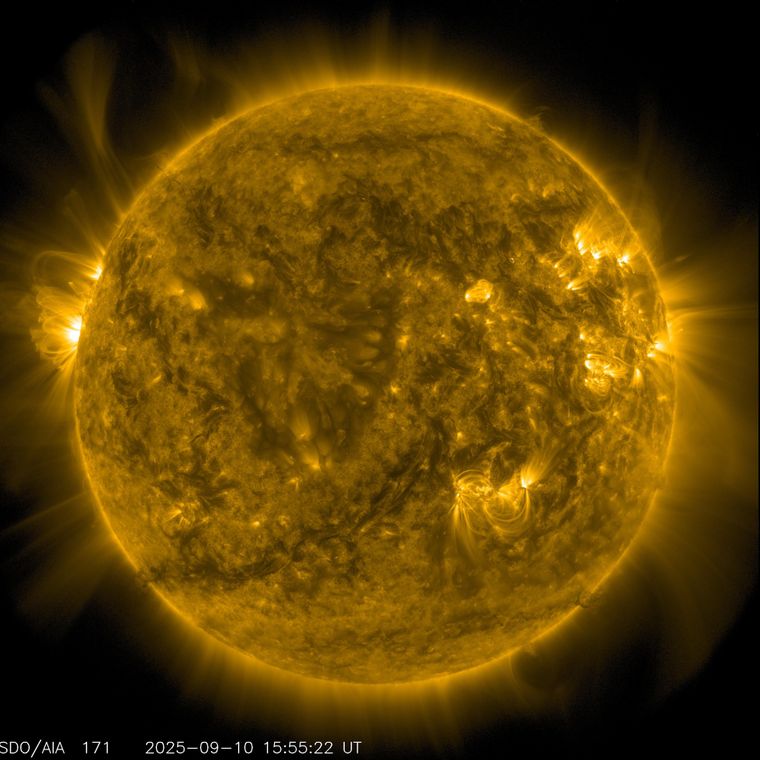 Una imagen del Sol capturada por la NASA que muestra eyecciones.