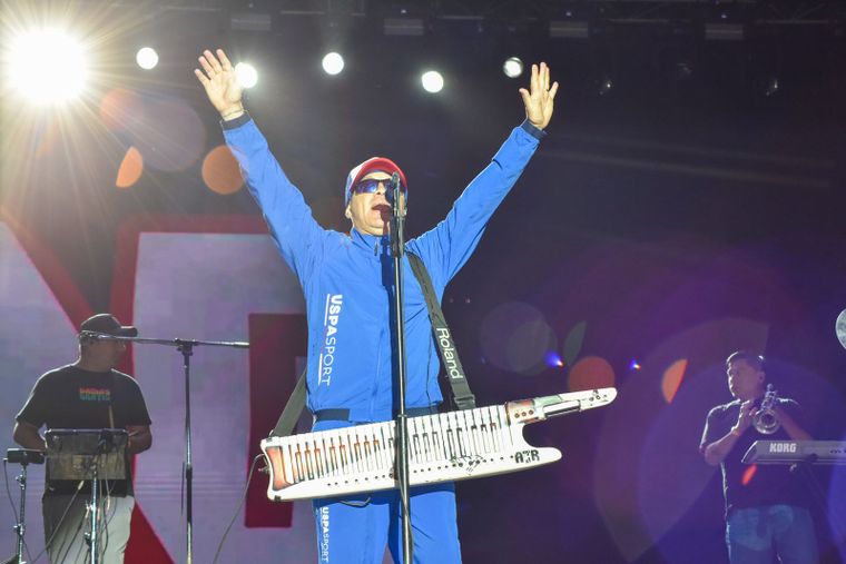 Damas Gratis hizo bailar a todos. Damas Gratis hizo bailar a todos.