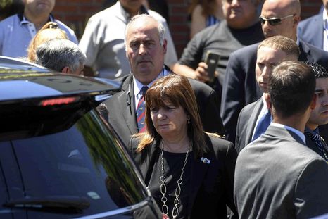 Patricia Bullrich confirmó esta noche que fue detenido el último prófugo del asesinato Foto: TELAM