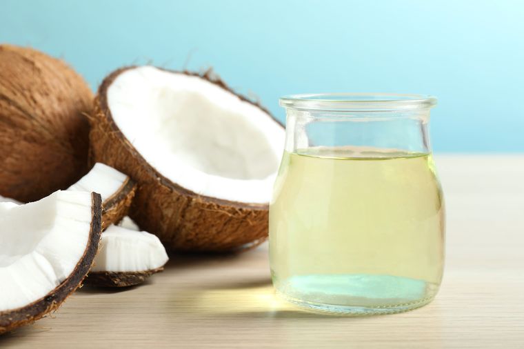 Los usos del aceite de coco para el cabello. Fuente: Shutterstock.