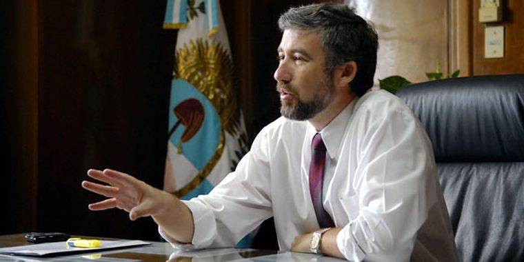 Los superpoderes para Saracco, el ministro de Salud, están en discusión. Foto: Gonzalo Bravo / MDZ