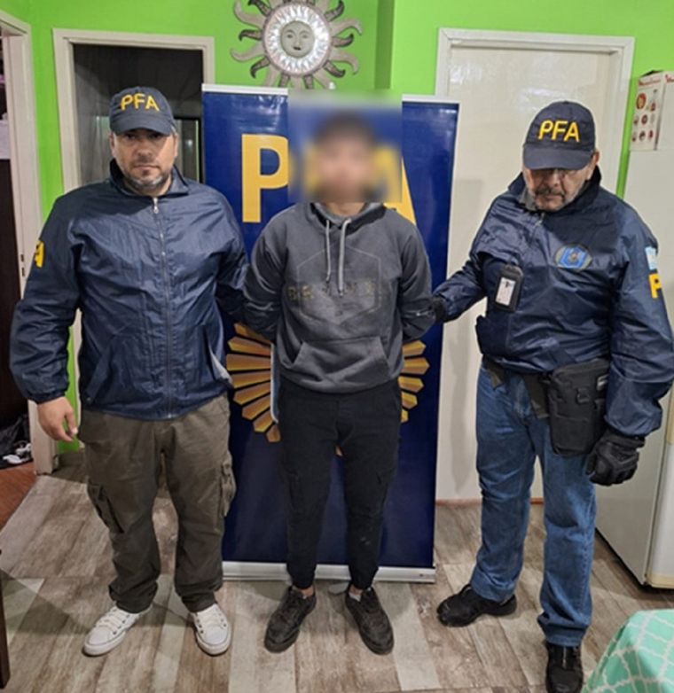 Detuvieron al hombre acusado de ser el autor de las amenazas de bomba Foto: Twitter